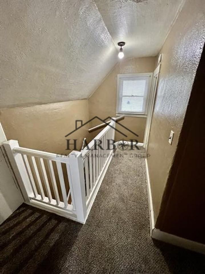 403 10th St Nw - Photo 7 of 13