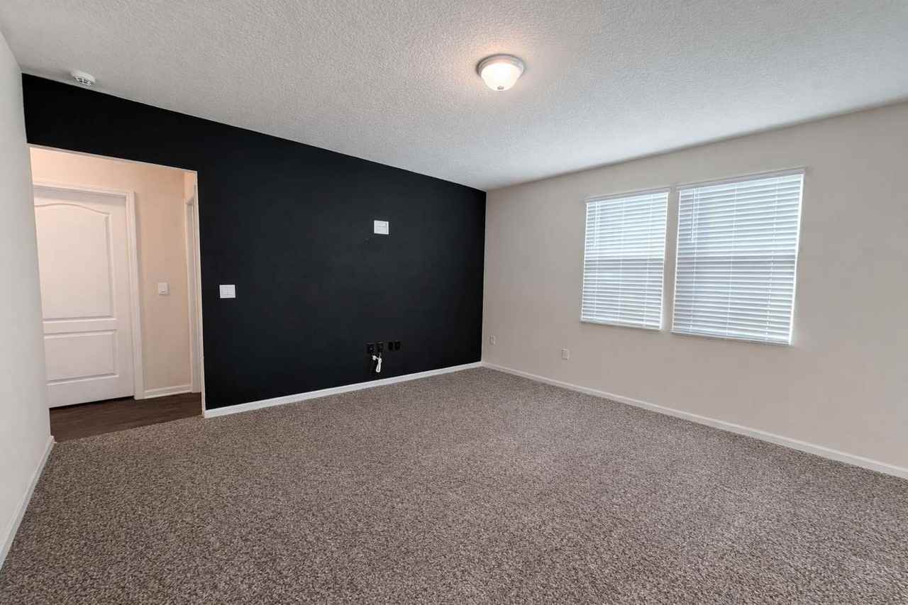 2062 Garrison Way - Photo 7 of 20