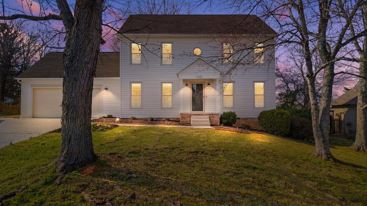 1343 Wenlock Rd - Photo 2 of 50