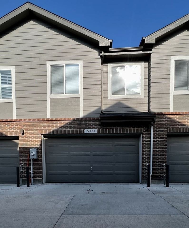 14853 E Belleview Dr - Photo 3 of 13