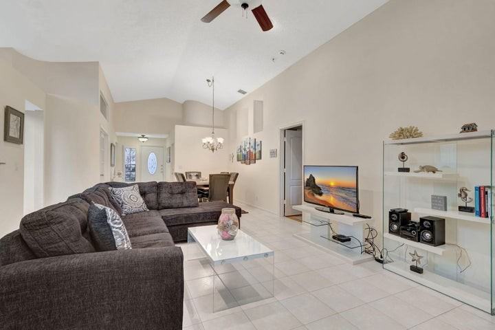 2241 Soundings Court - Photo 7 of 9