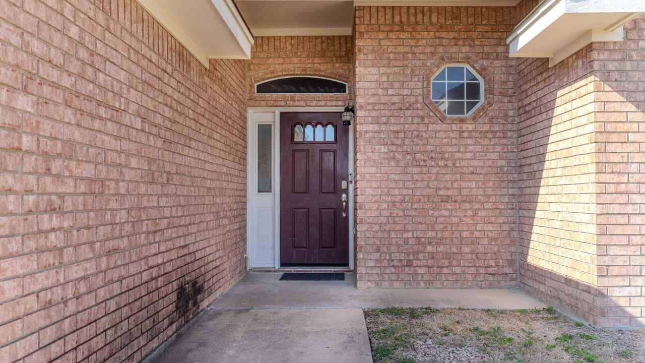 4101 Whispering Oak Dr - Photo 3 of 25
