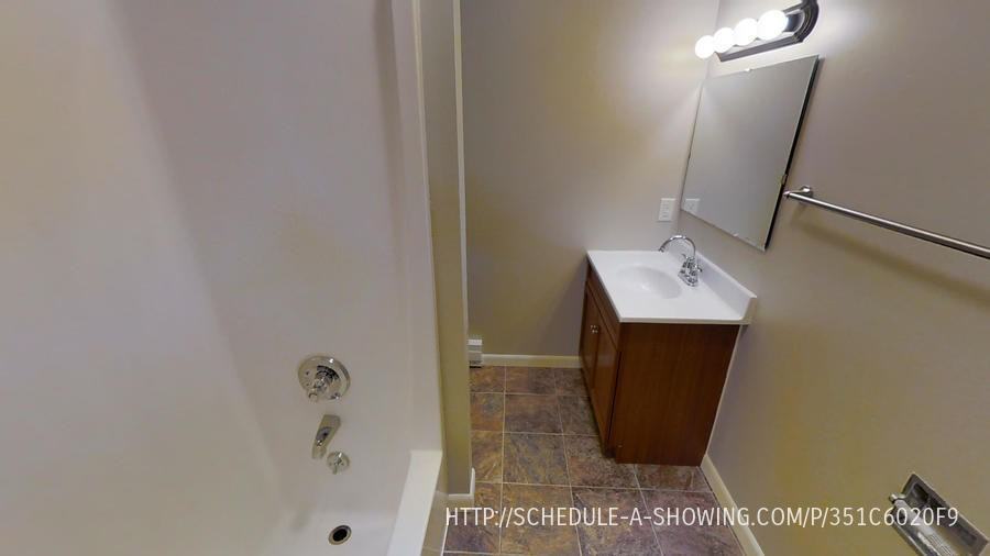 427 E Crescent St #56 - Photo 5 of 7