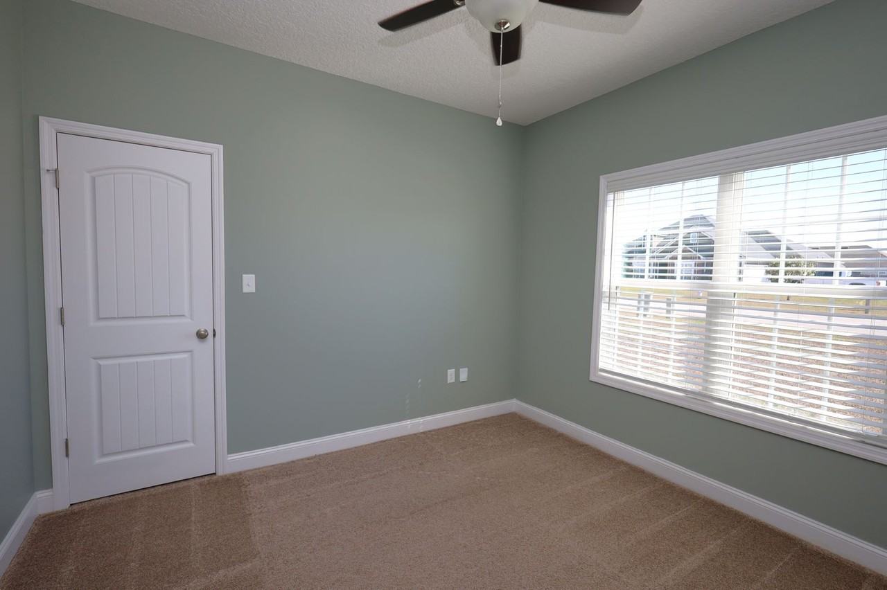 3923 Valiant Ct - Photo 6 of 10