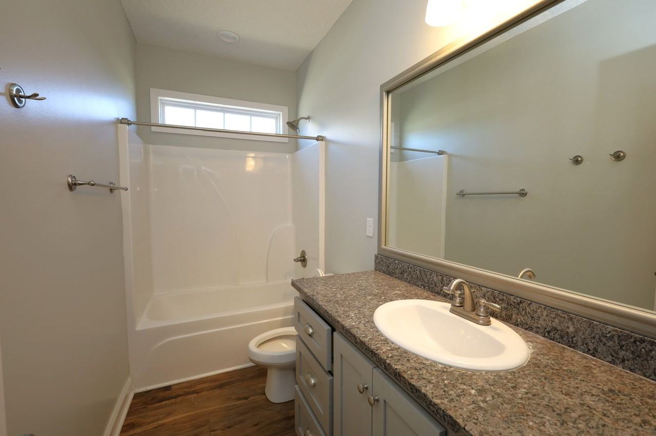 3923 Valiant Ct - Photo 7 of 10