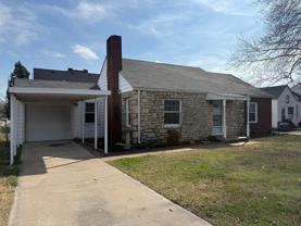 747 N Knoxville Ave - Photo 1 of 1