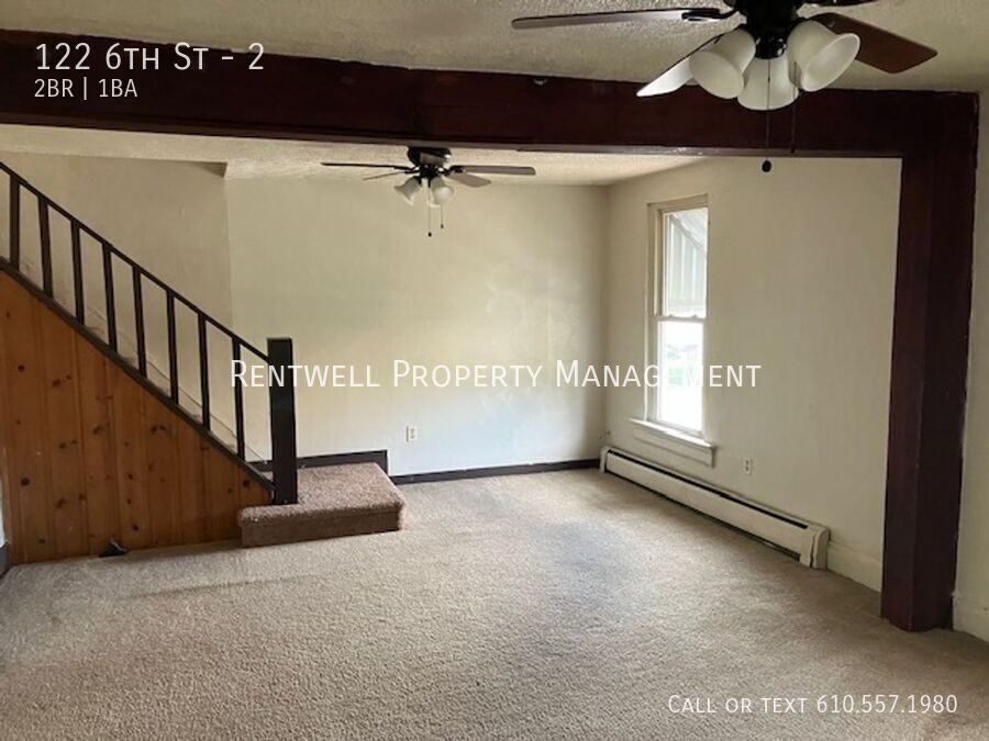 122 6th St #2 - Photo 3 of 15