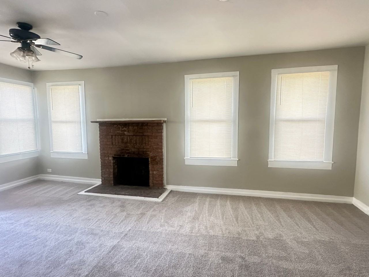 2220 Faws St - Photo 6 of 12