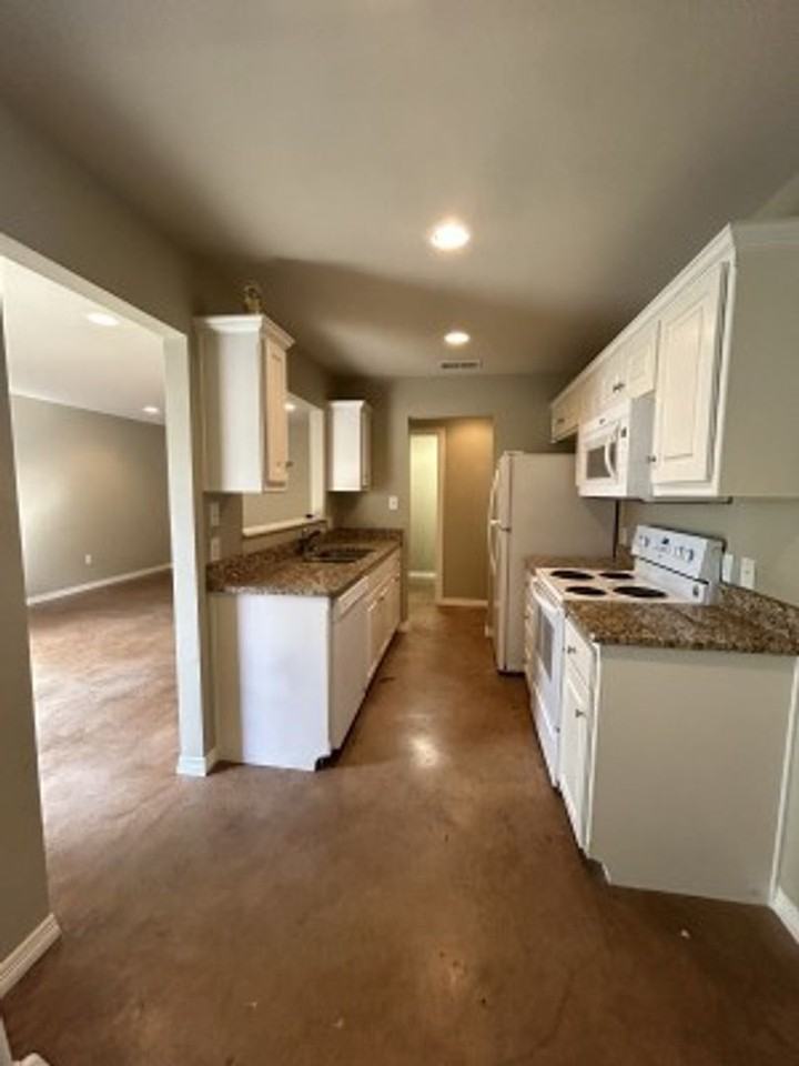 818 State Highway 110 S #7A - Photo 4 of 13