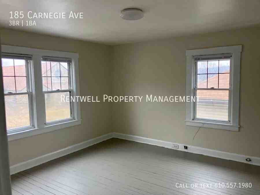 185 Carnegie Ave - Photo 7 of 11
