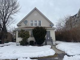 featured image of 19 Summerhill Ave