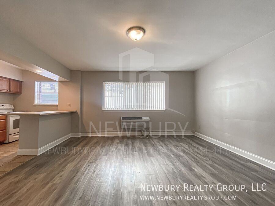 309 San Juan Dr #3 - Photo 4 of 23
