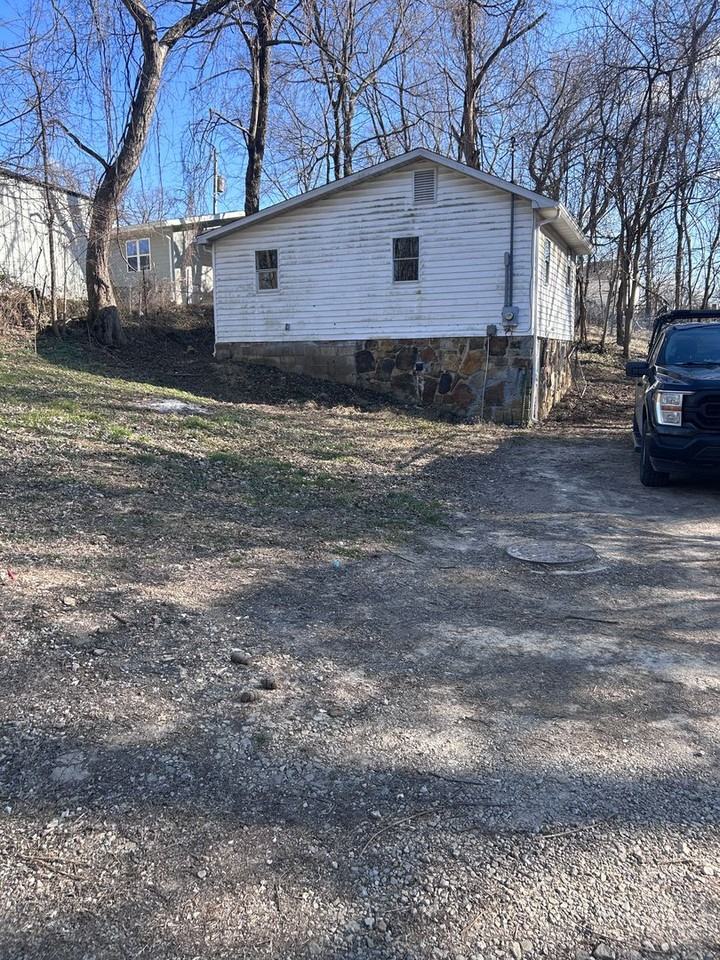 398 Hill St - Photo 2 of 9