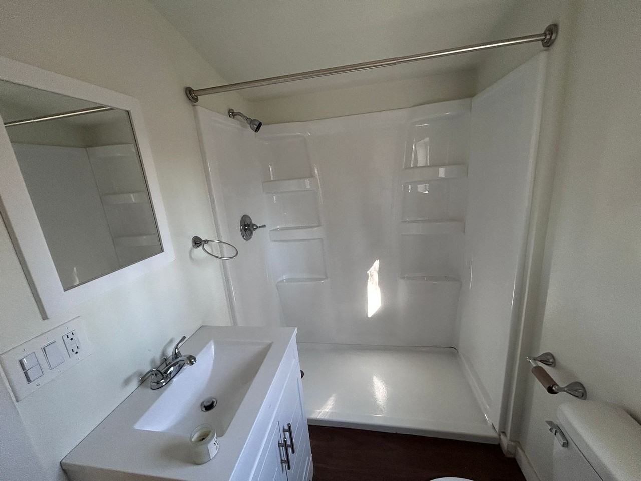 398 Hill St - Photo 7 of 9