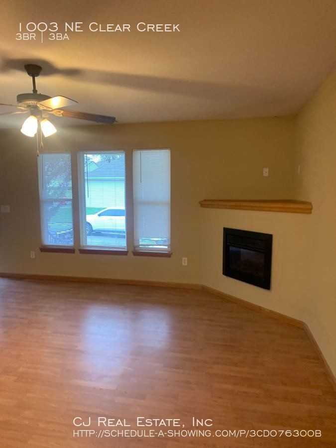 1003 Ne Clear Creek Dr - Photo 2 of 8