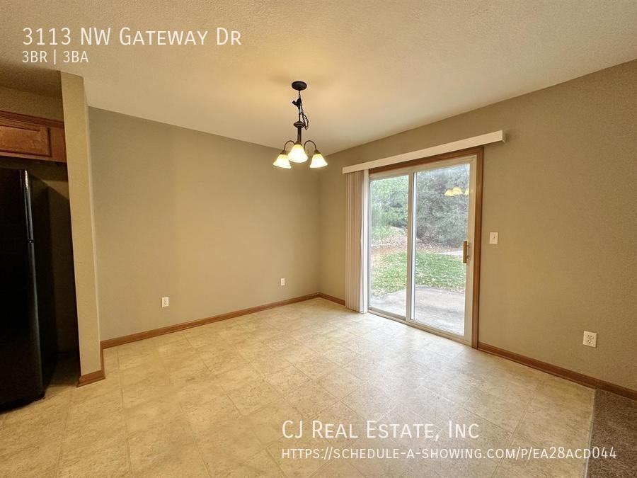 3113 Nw Gateway Dr - Photo 3 of 11