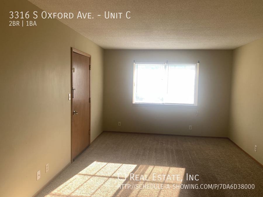 3316 S Oxford Ave #C - Photo 2 of 7