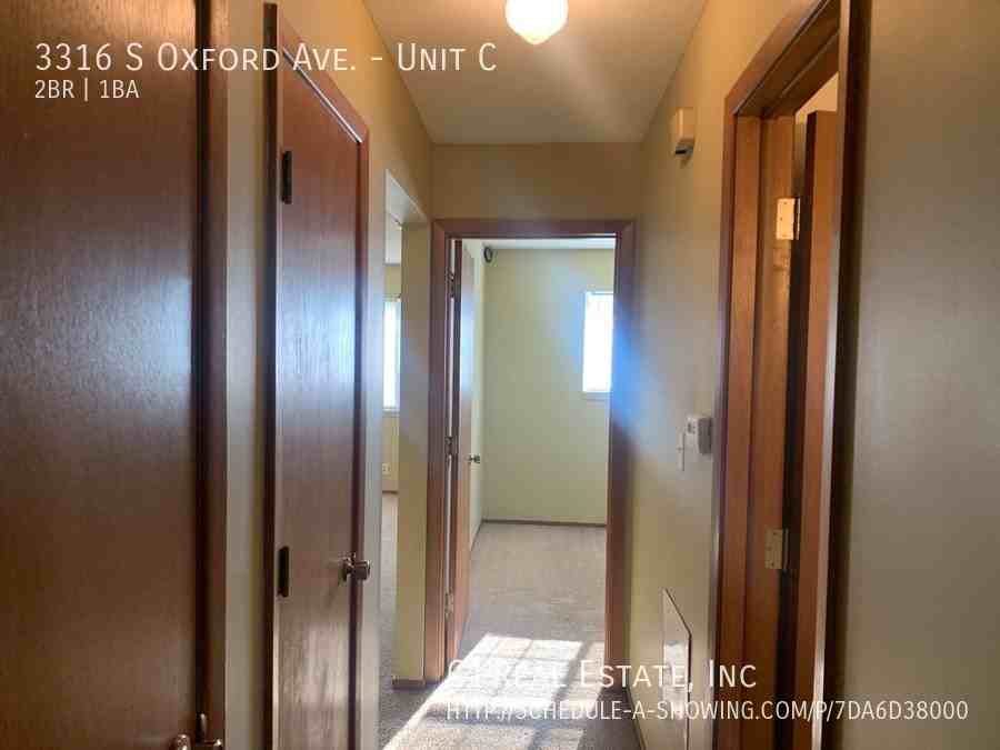 3316 S Oxford Ave #C - Photo 4 of 7