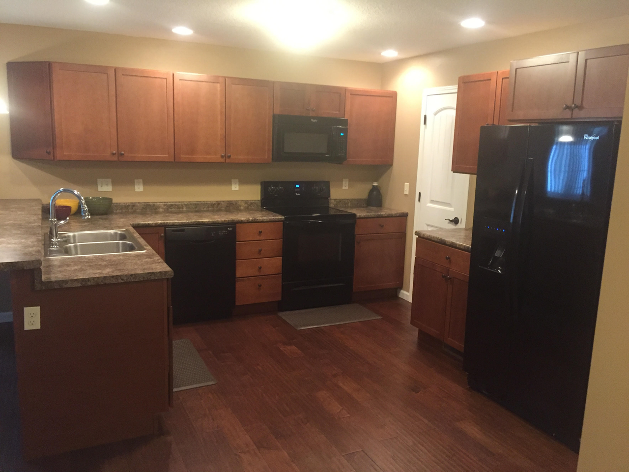 3727 Sandstone Dr - Photo 4 of 13