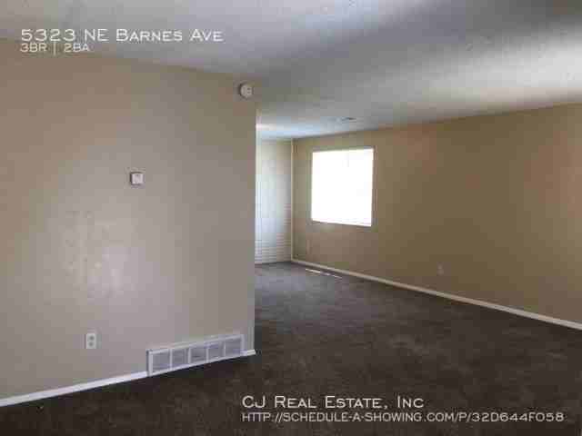 5323 Ne Barnes Ave - Photo 2 of 11