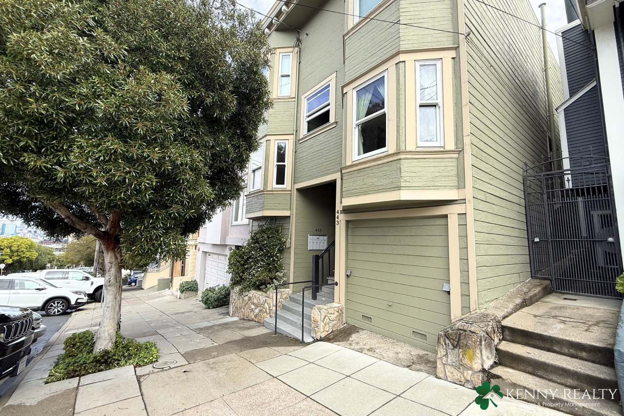 443 Connecticut St - Photo 2 of 13