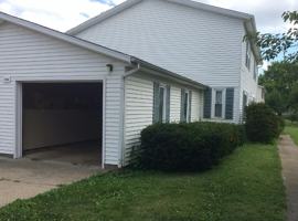 featured image of 706 Crescent Dr