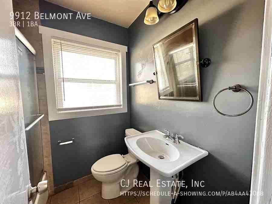 9912 Belmont Ave - Photo 6 of 8