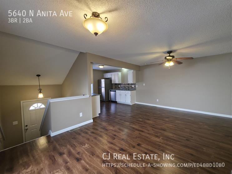 5640 N Anita Ave - Photo 2 of 11