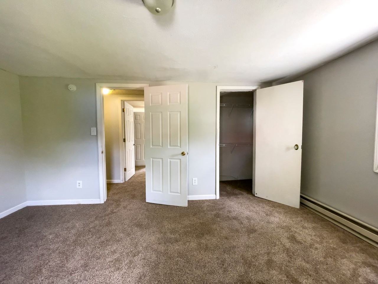 219 N Claypool Rd - Photo 5 of 12