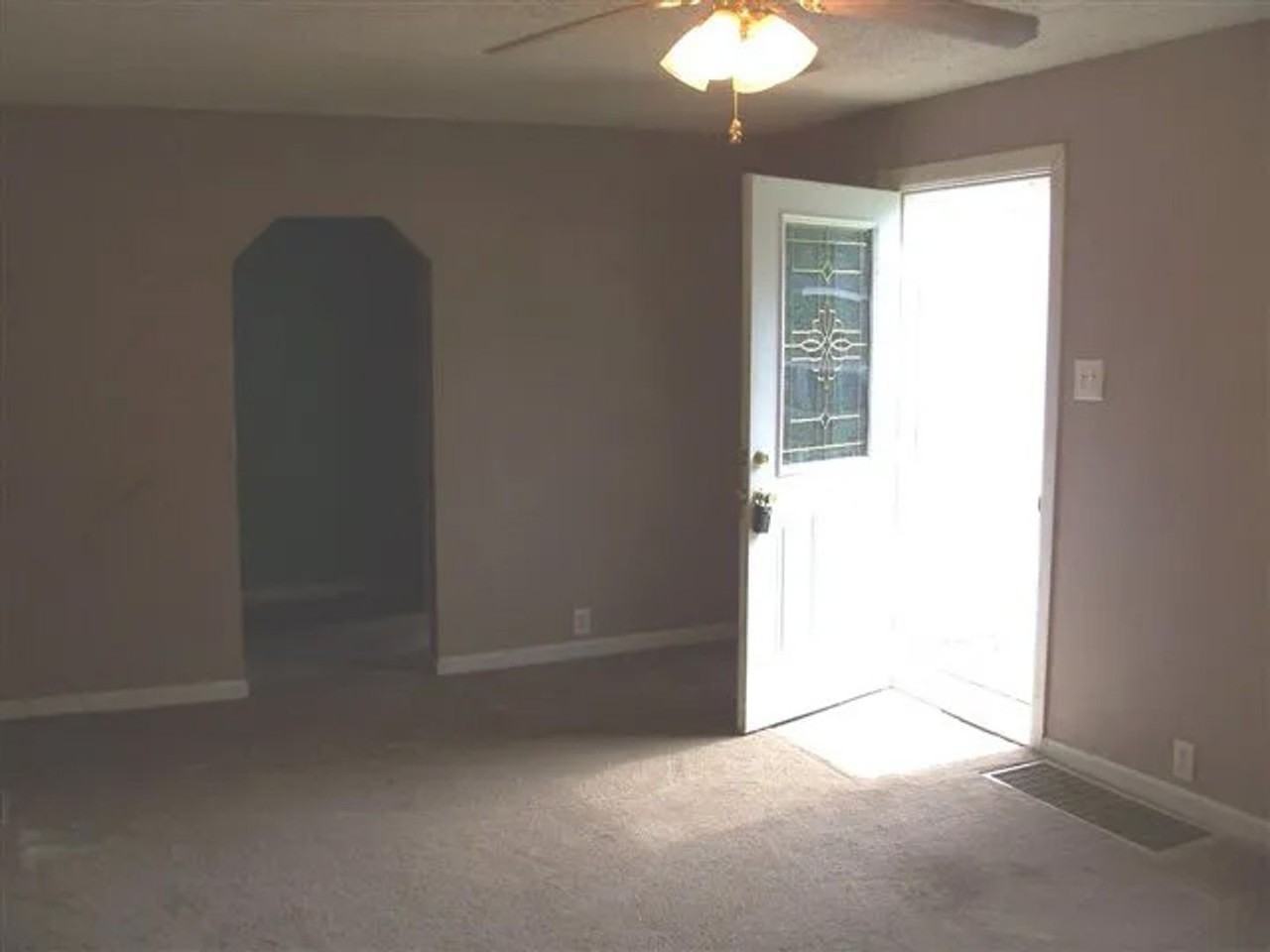 2004 S Rosemont Ave - Photo 2 of 7