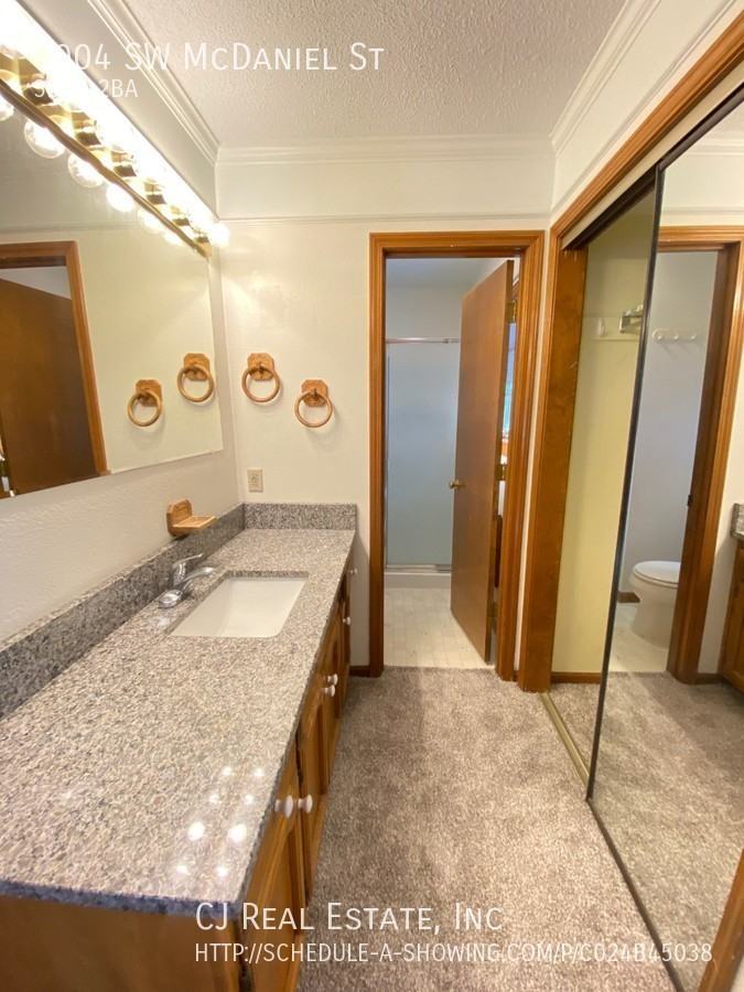 3004 Sw Mcdaniels St - Photo 7 of 11