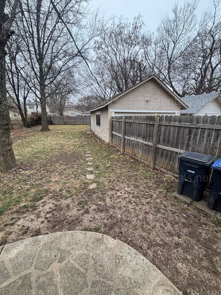 515 N Atchison St - Photo 4 of 21