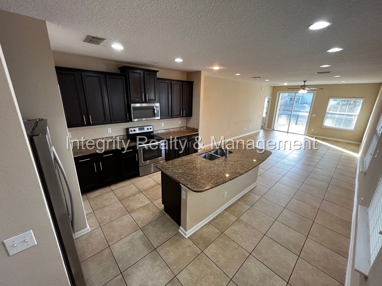 858 Glendale Ln - Photo 2 of 18