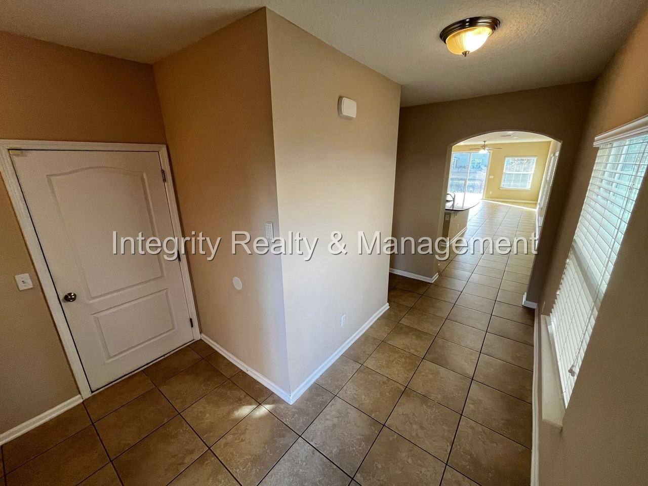 858 Glendale Ln - Photo 7 of 18