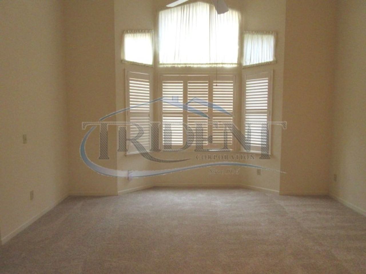 1902 Autumnwood Dr - Photo 5 of 26