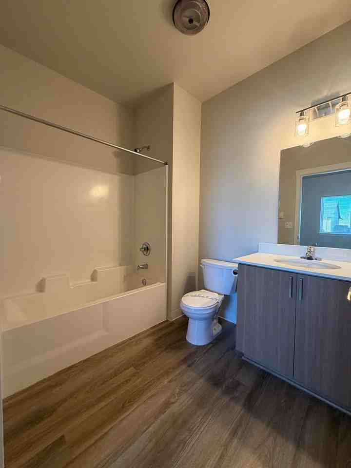 1070 Winfield St. NE - Photo 6 of 23