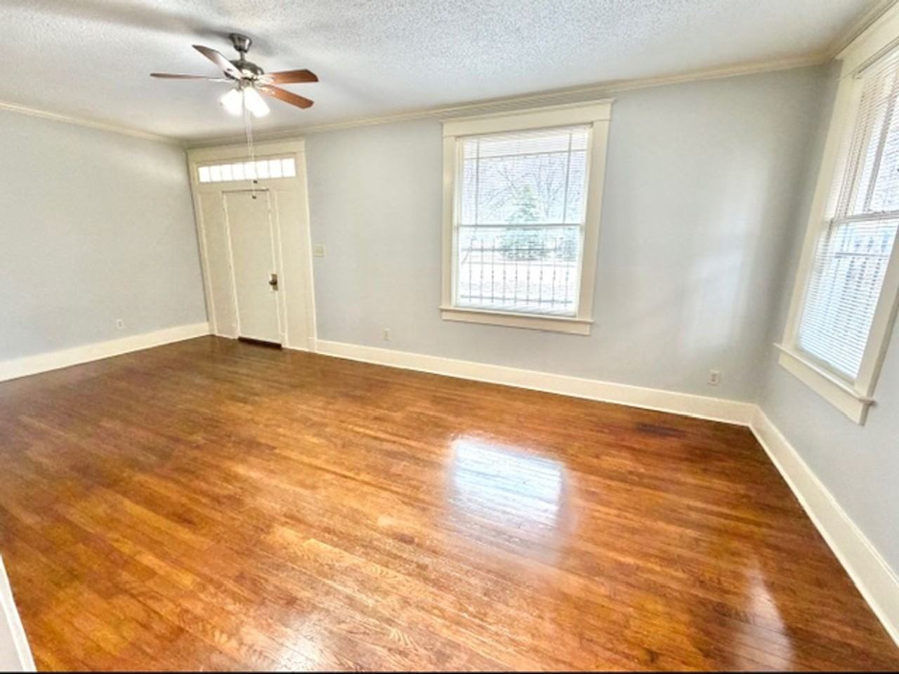 2532 Sam Cooper Blvd - Photo 2 of 12