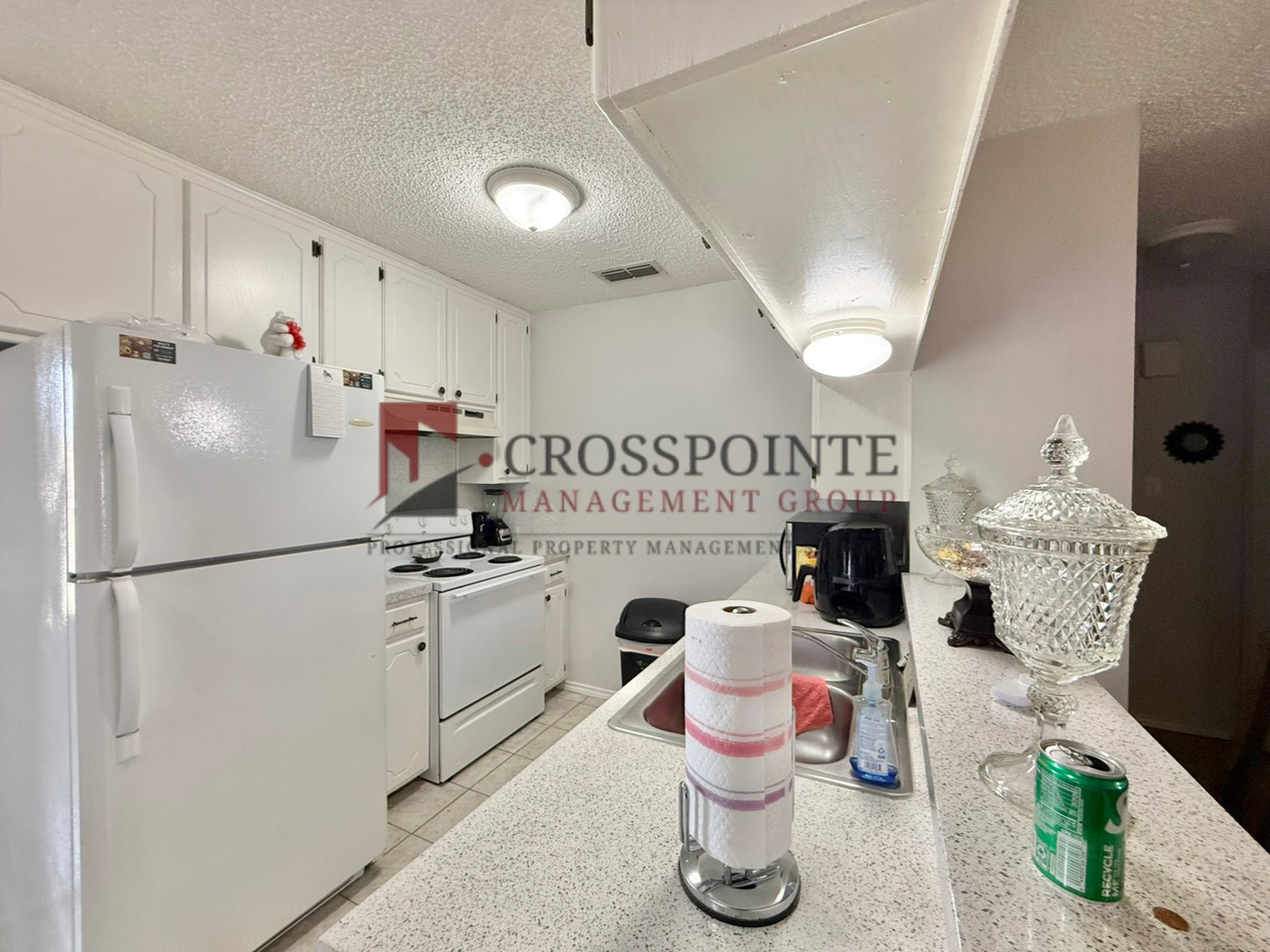 Oak Hill Dr - Photo 7 of 11