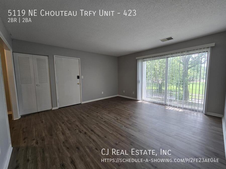 5119 Ne Chouteau Trfy #423 - Photo 4 of 11