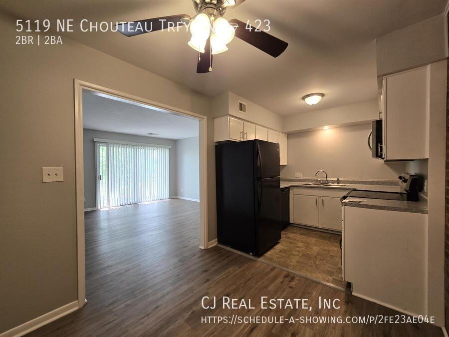 5119 Ne Chouteau Trfy #423 - Photo 7 of 11