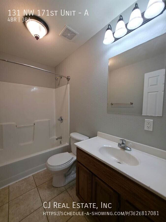 131 Nw 171st Rd #A - Photo 7 of 11