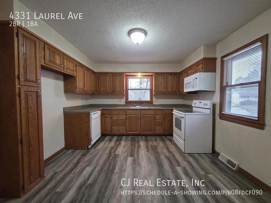 4331 Laurel Ave - Photo 4 of 10