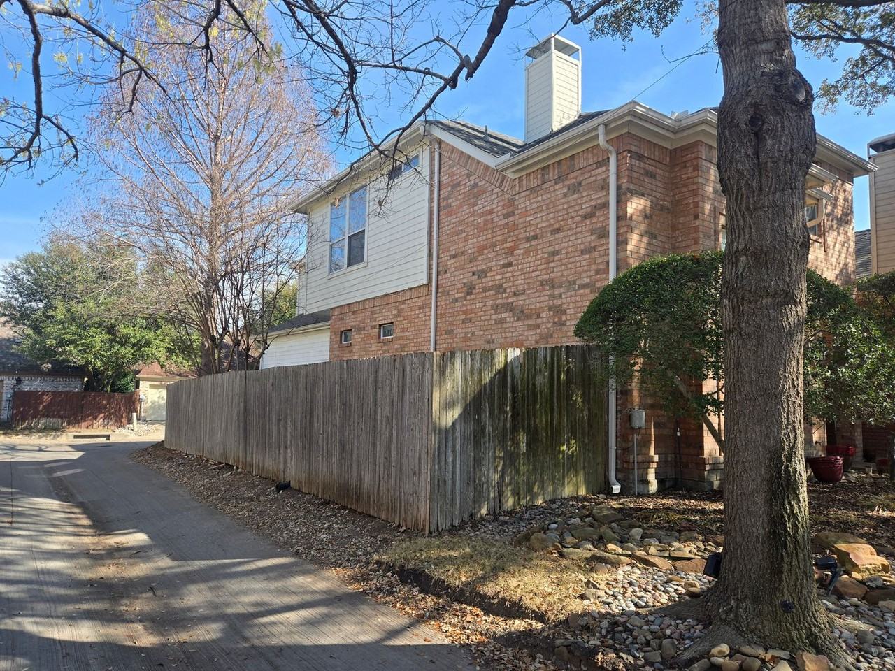 6116 Thursby Ave - Photo 3 of 39