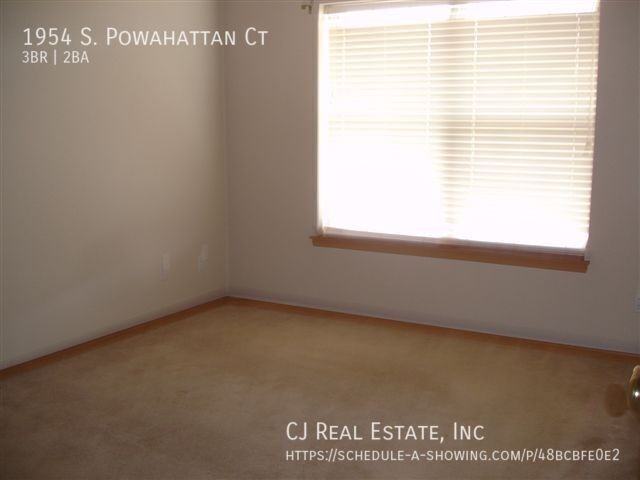 1954 S Powahatan Ct - Photo 5 of 6