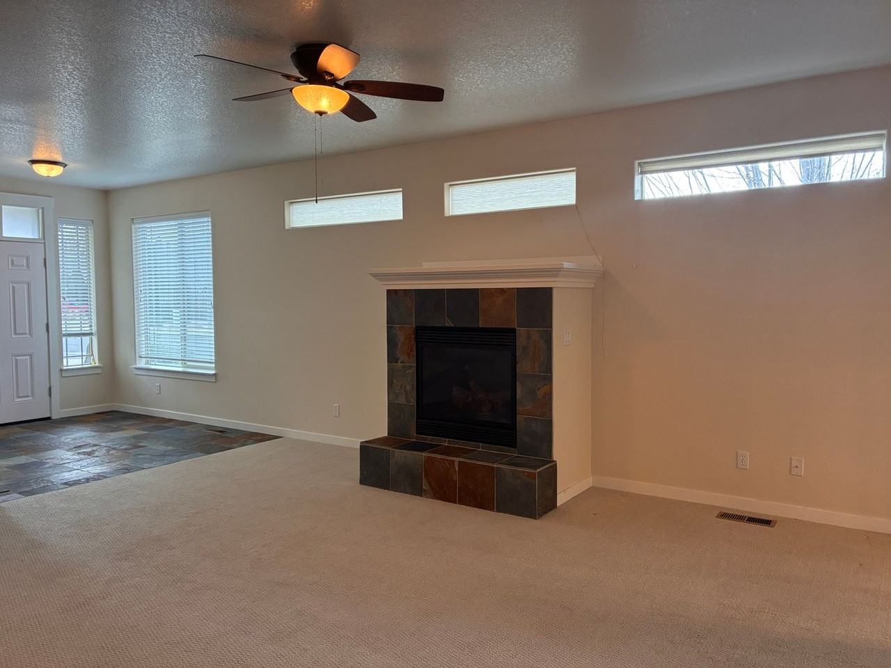 2926 Ne Dogwood Dr - Photo 6 of 33