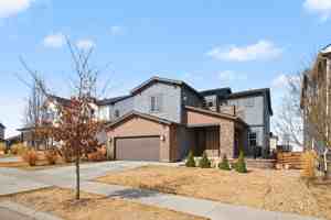 featured image of 1021 Equinox Ln