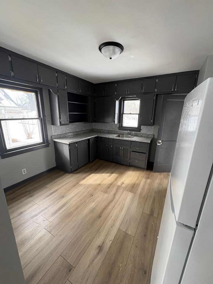 1308 Wallgate Ave - Photo 2 of 6