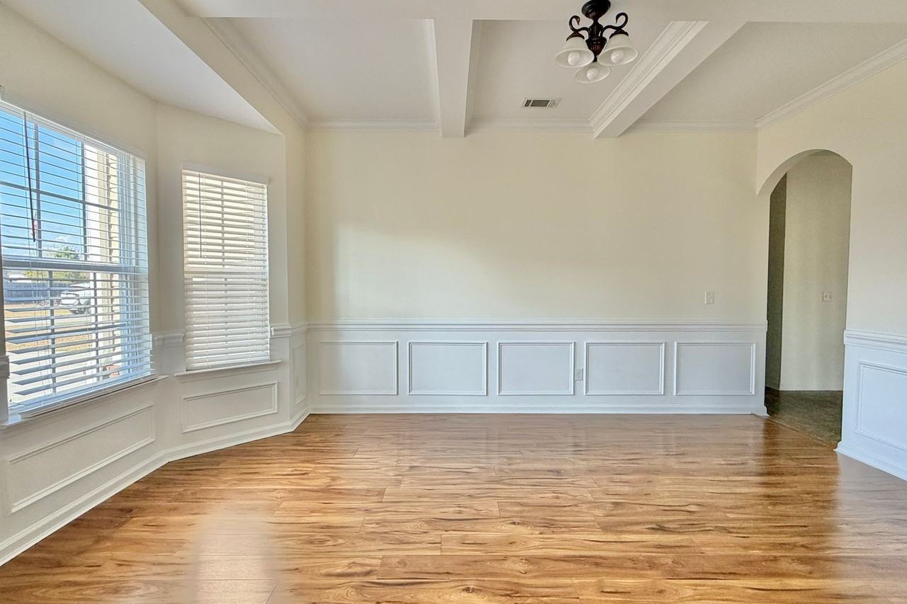 69 Camarillo Ct - Photo 5 of 49