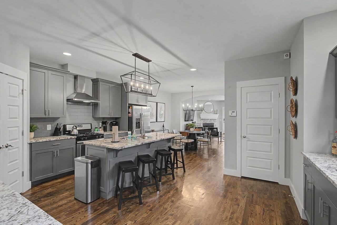 506A Buchanan St - Photo 3 of 34