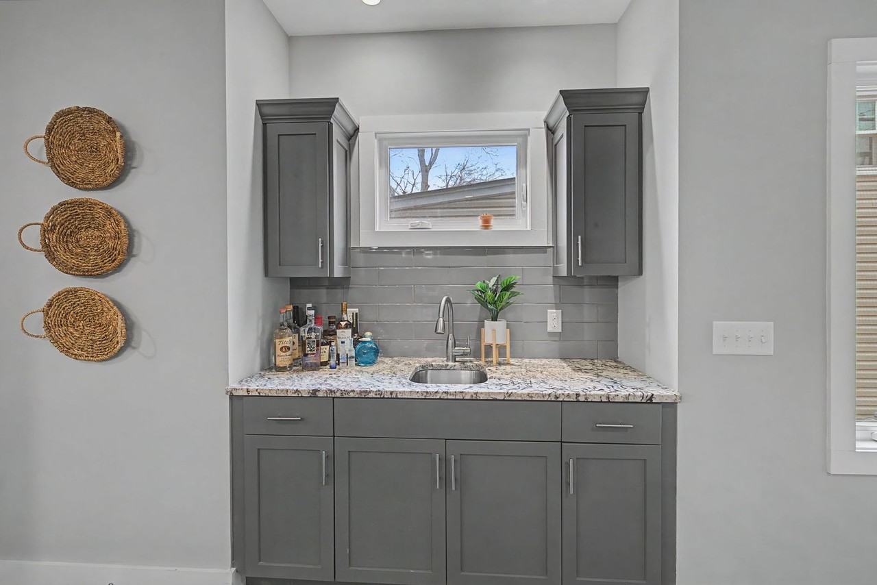 506A Buchanan St - Photo 5 of 34